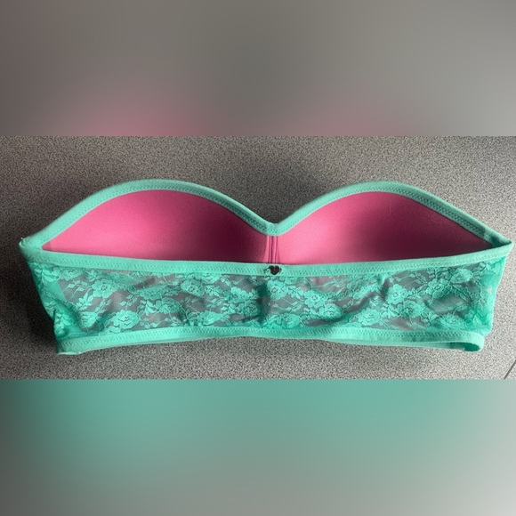 PINK Victoria's Secret Mint Green Strapless
Lace Bandeau/Bralette Size Large - Picture 2 of 10